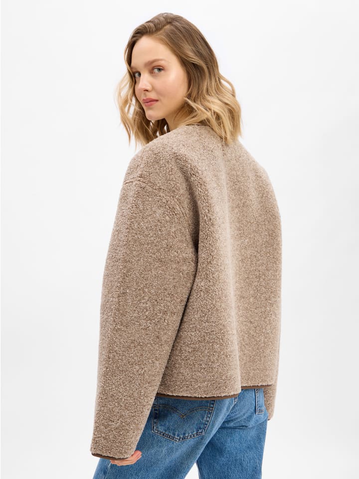 

Куртка Keisa из искусственного меха цвета меланж mbyM