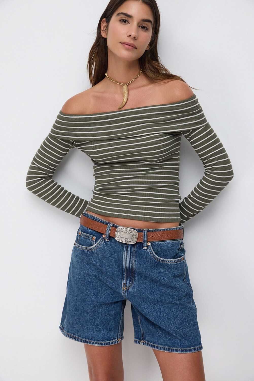 

No Matter What Лонгслив в оливковом цвете