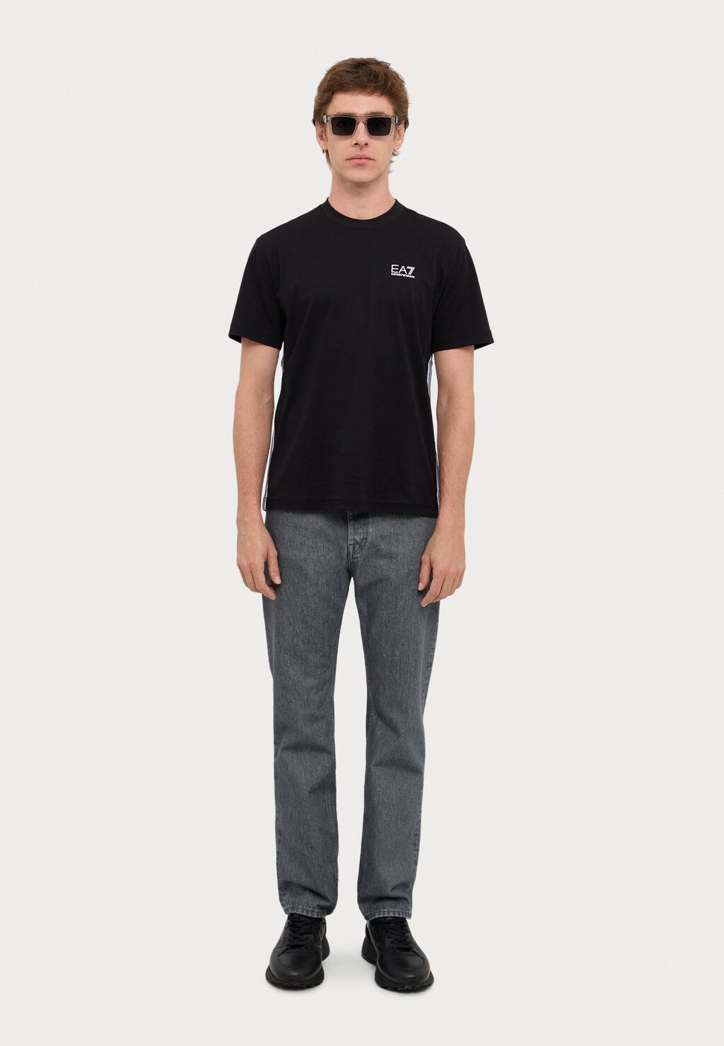 

Футболка с принтом EA7 Emporio Armani, черный