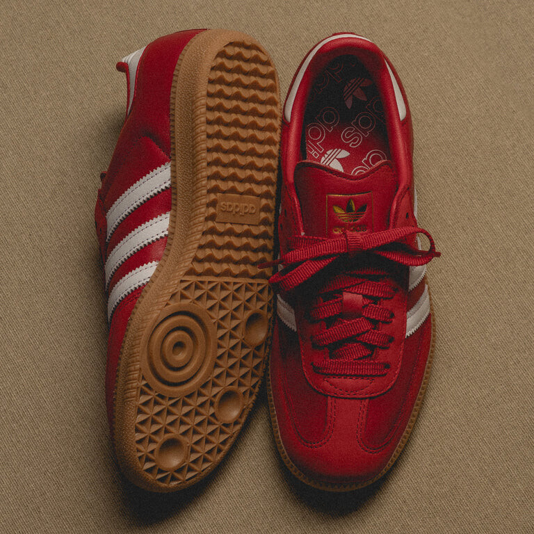 

Кроссовки samba og w Adidas, алый