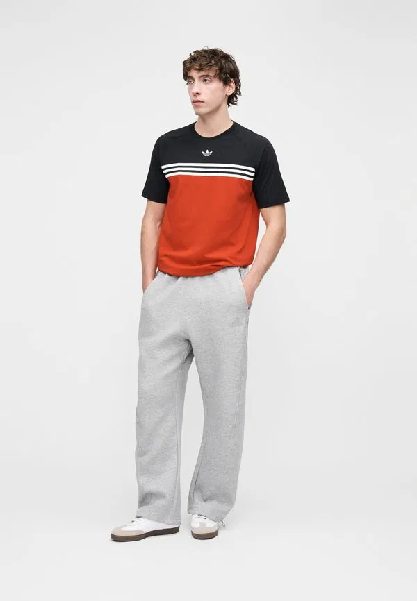 Спортивные штаны spacer с открытым низом Adidas Originals, Medium Grey Heather — фото 3