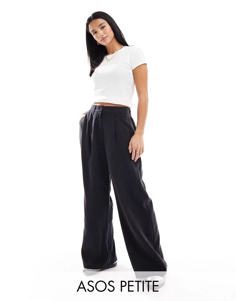 

Черные стираные брюки ASOS Petite Dad