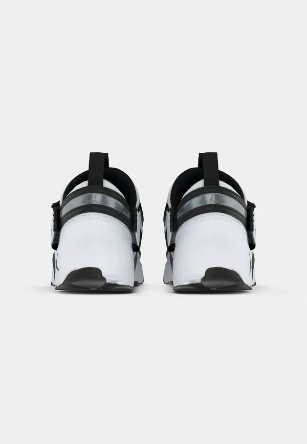 Кроссовки jordan trunner lx Jordan, White/Black/Reflective Silver-Coloured — фото 4