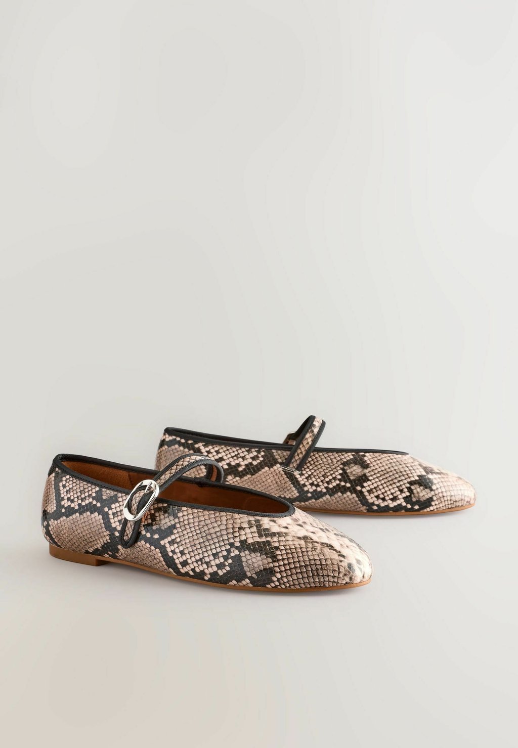 Балетки с ремешком на щиколотке FOREVER COMFORT ROUND TOE MARY JANE Next, светло-коричневый — фото 4