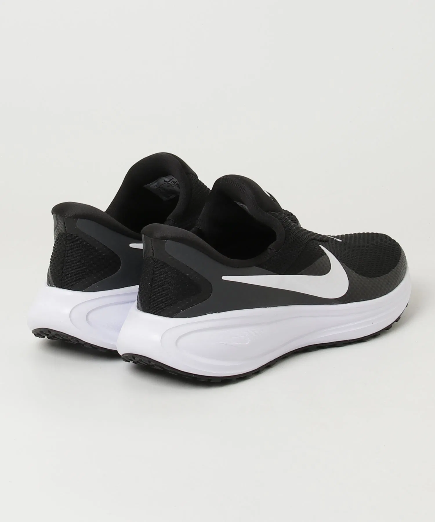 Мужские кроссовки Nike Revolution 8 EasyOn — фото 2
