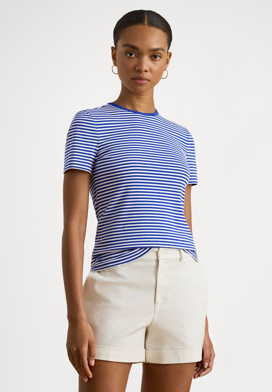 

Футболка Lauren Ralph Lauren STRIPED STRETCH COTTON CREWNECK TEE, Cruise Royal/White/Royal Blue, Белый, Футболка Lauren Ralph Lauren STRIPED STRETCH COTTON CREWNECK TEE, Cruise Royal/White/Royal Blue