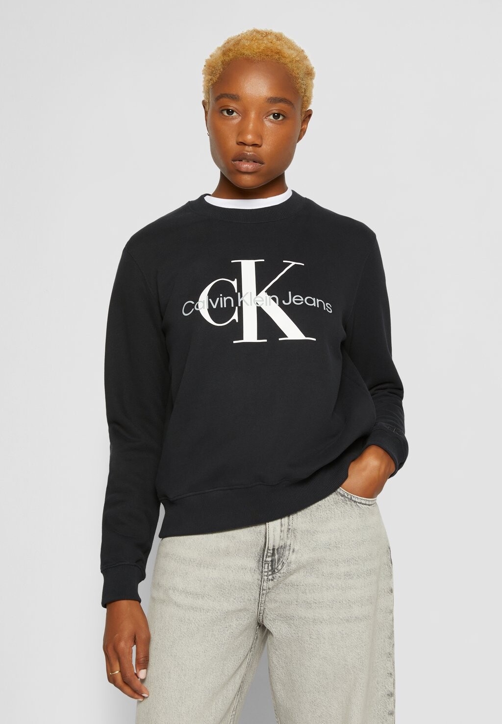 

Толстовка CORE MONOGRAM Calvin Klein Jeans, черный