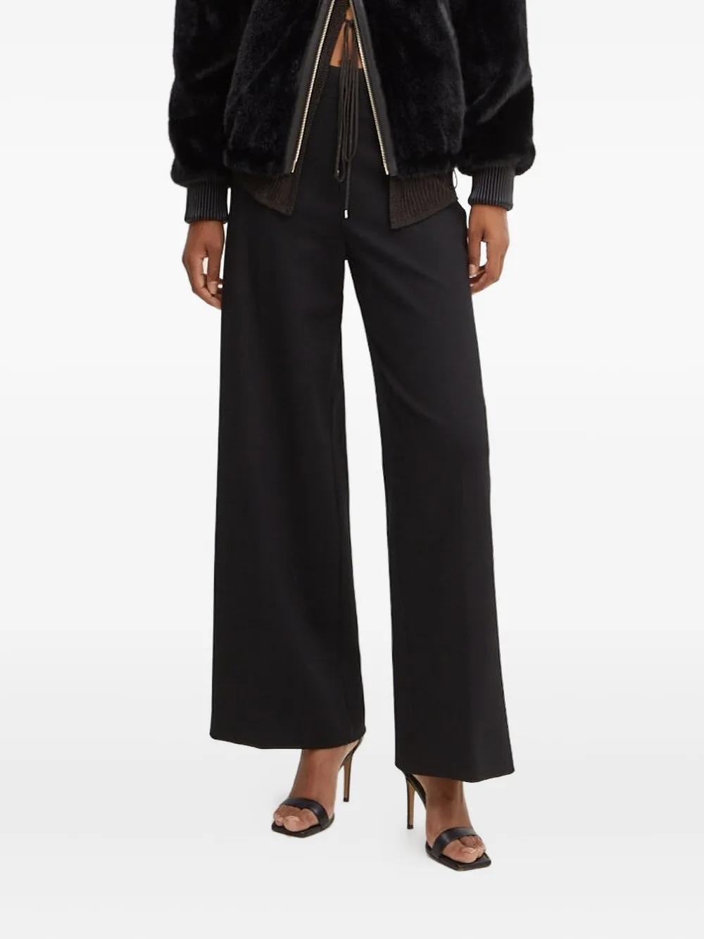 

Брюки со складками Liviana Conti, черный