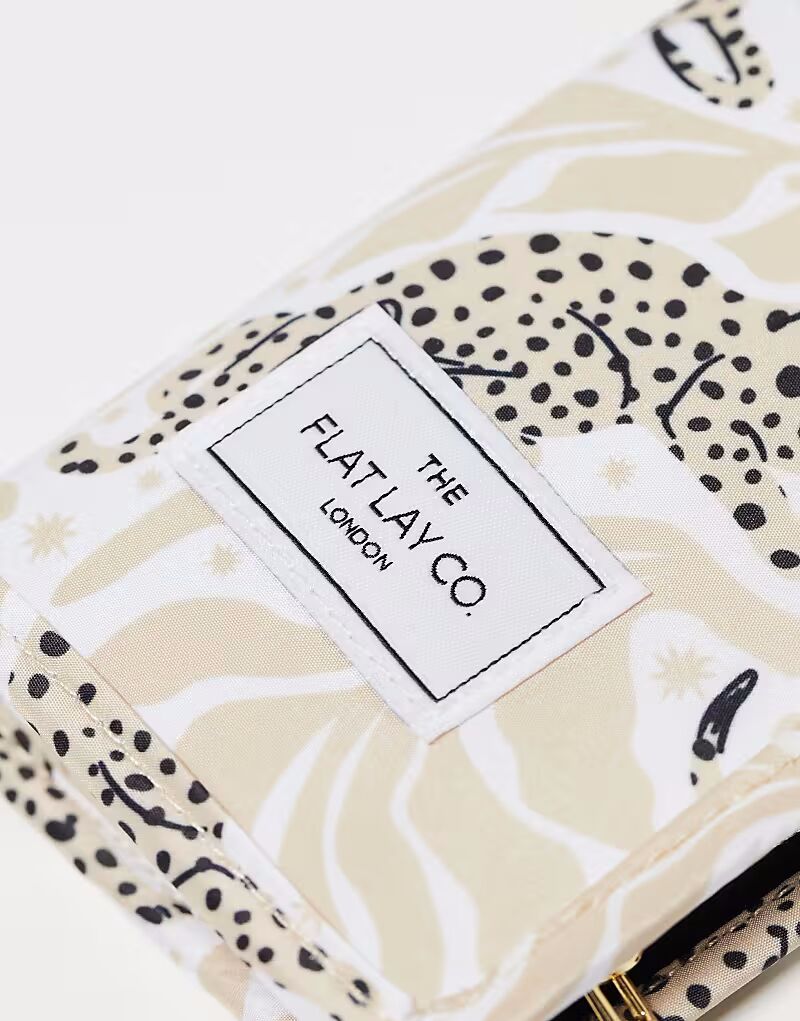 Футляр для кистей для макияжа Flat Lay Co. в нейтральном цвете Flat Lay Company — фото 2