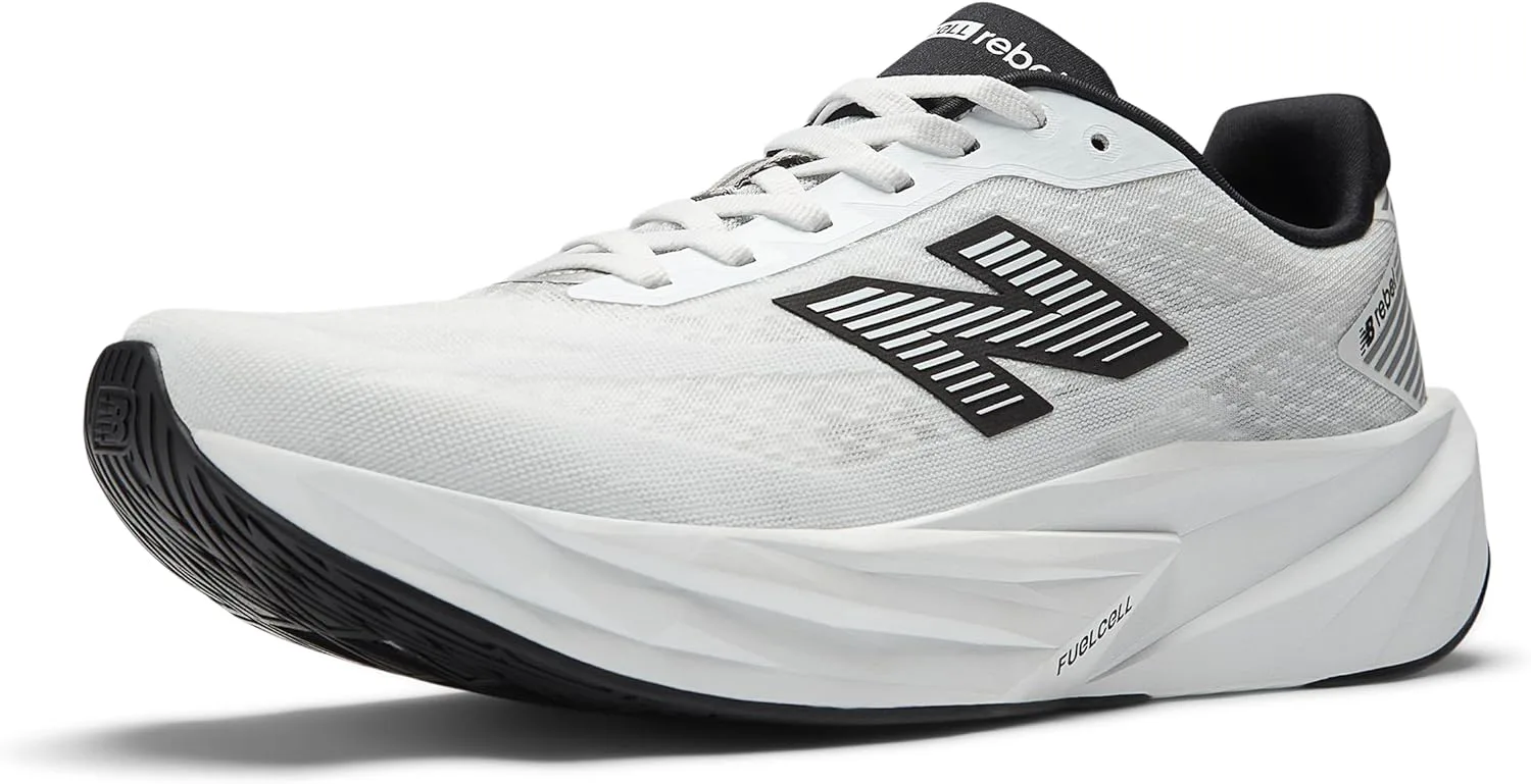 Кроссовки New Balance мужские FuelCell Rebel V5, белый/черный/металлик