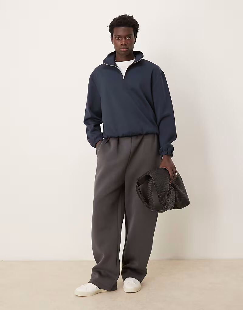 

Плотная свободная толстовка с застежкой-молнией на четверть дюйма из ткани в стиле «дайвинг» темно-синего цвета Asos Design