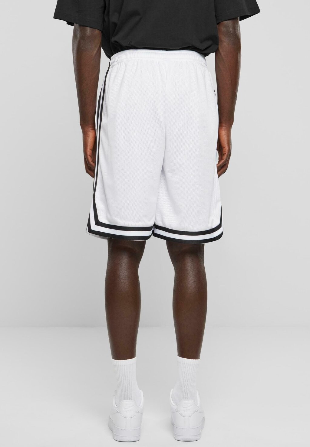 

Шорты Stripes Urban Classics, белый