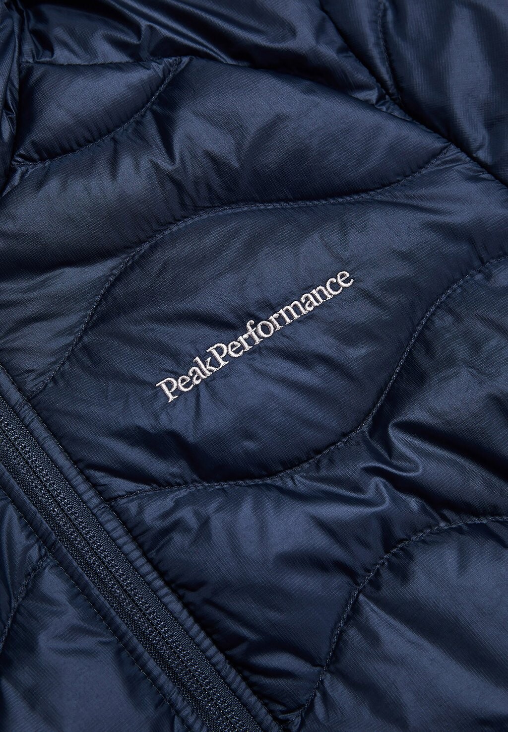 

Пуховик HELIUM HOOD Peak Performance, темно-синий