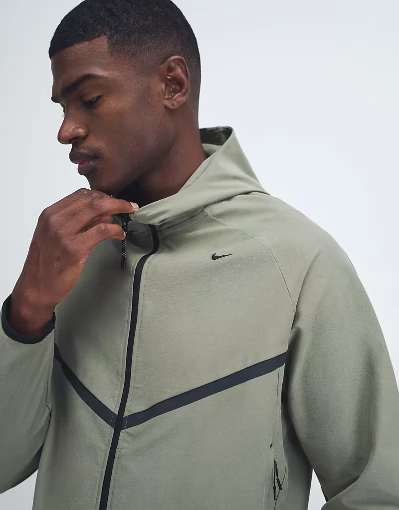 Спортивная куртка-худи Nike Tech Shori на молнии, светлый хаки — фото 3