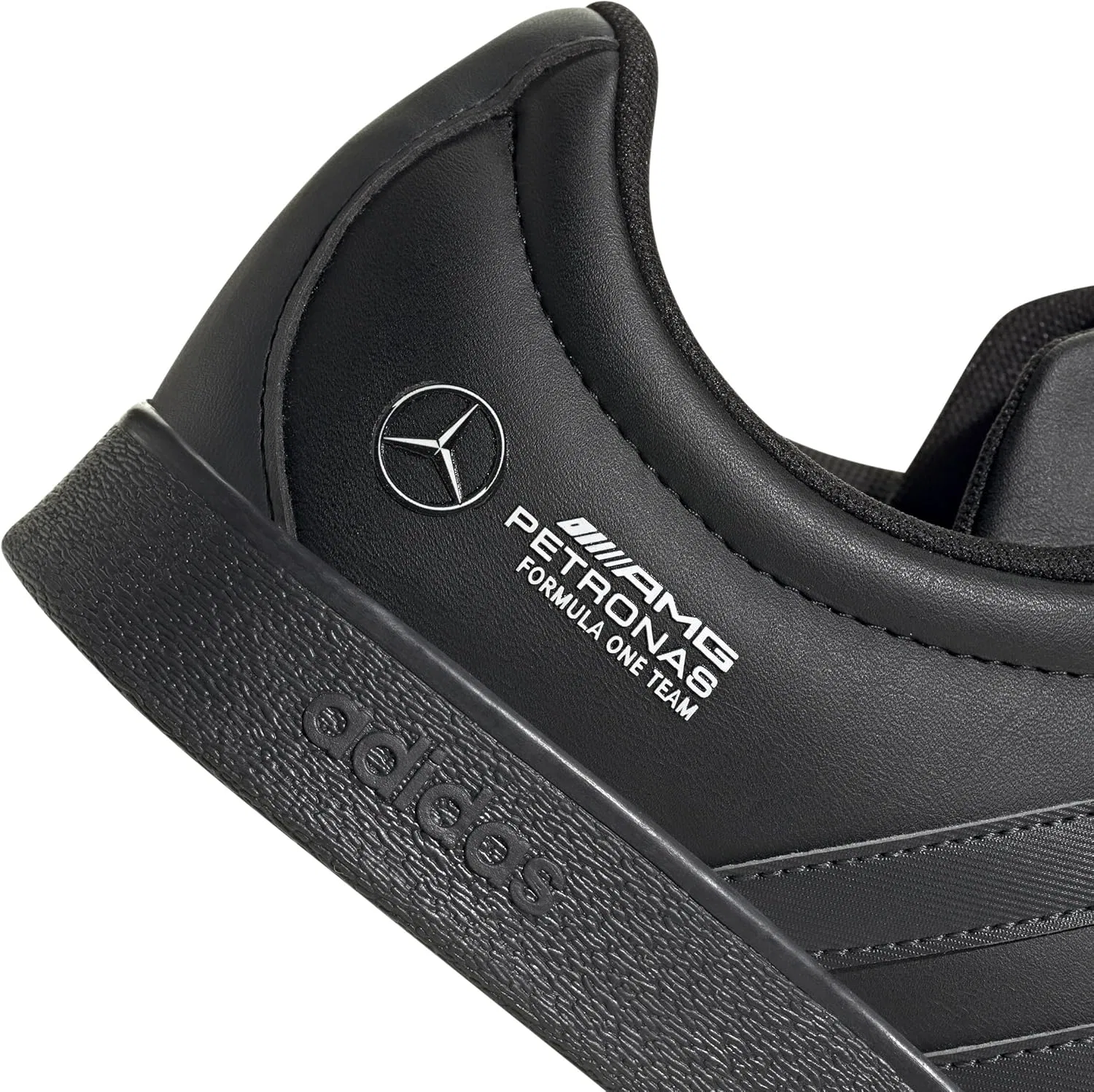 Кроссовки Adidas Unisex Mercedes AMG Petronas Formula One Team VL, Core Black Carbon Ftwr White — фото 4