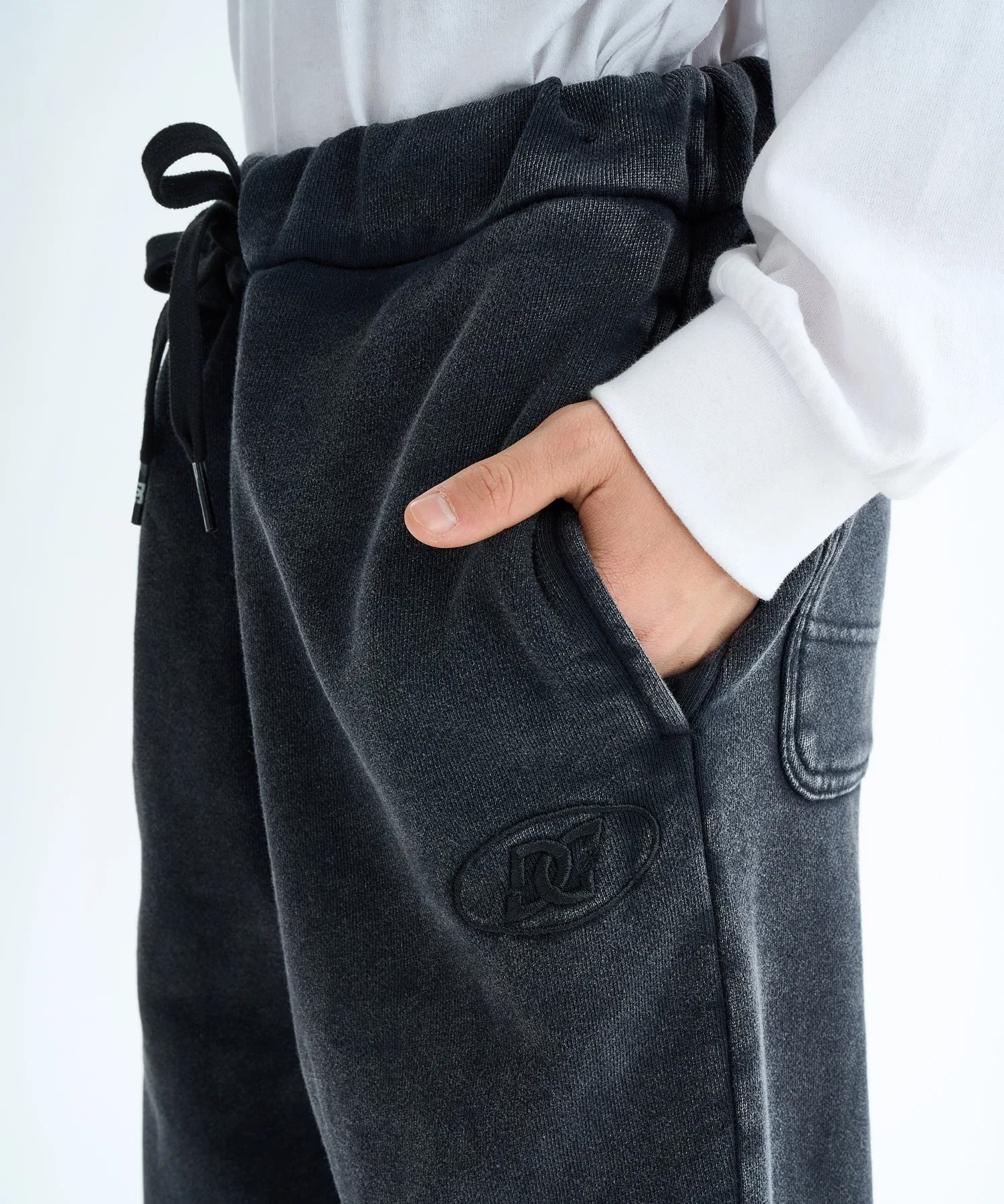 Детские флисовые штаны DC SHOES 25 KD HIDDEN FLEECE чёрные