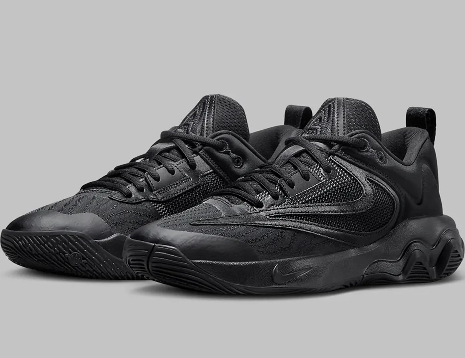 Мужские кроссовки Nike, три четверти высоты, черный — фото 4