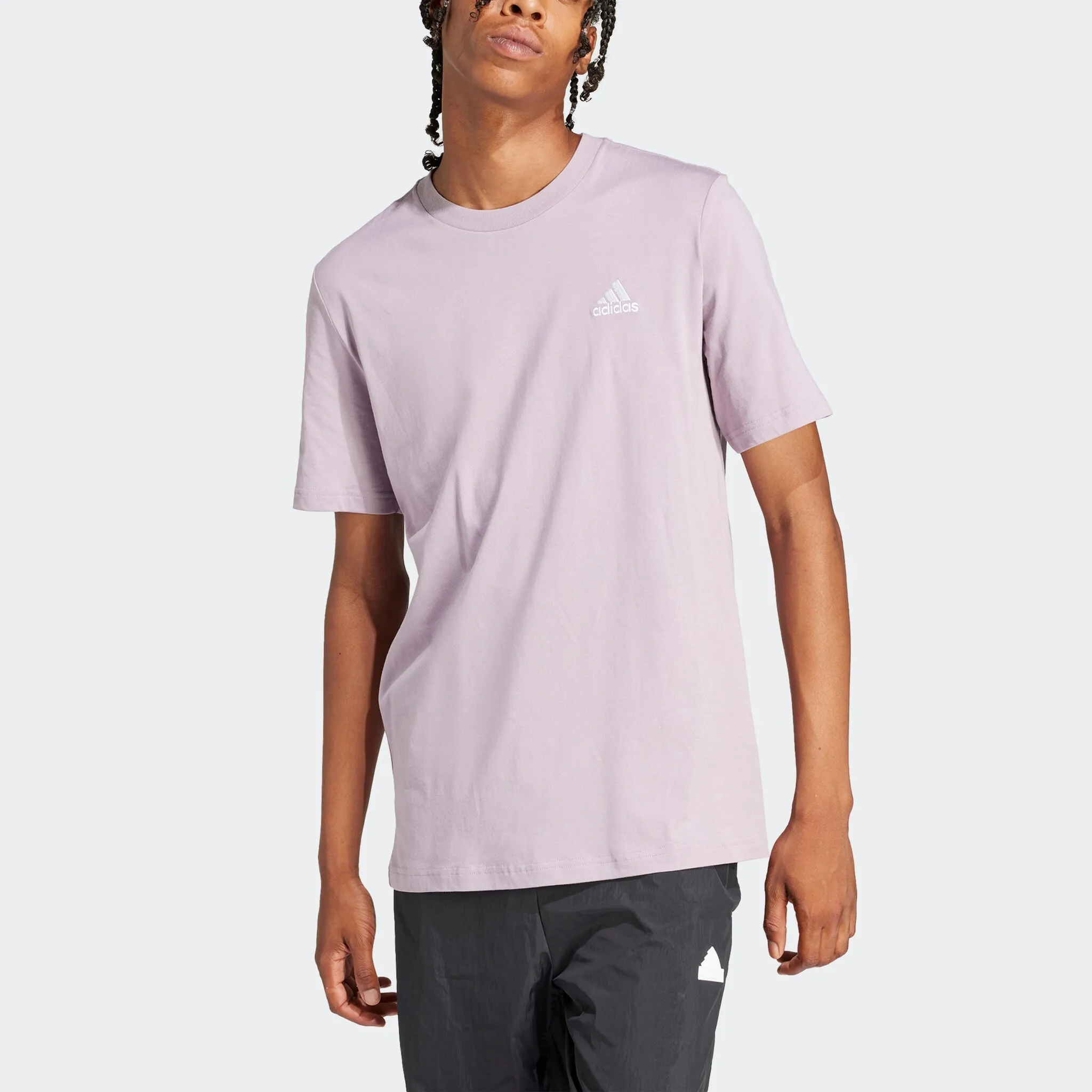 

Футболка Adidas Sportswear "ESSENTIALS SINGLE JERSEY С ВЫШИВКОЙ МАЛЕНЬКОГО ЛОГОТИПА", цвет Prlofi