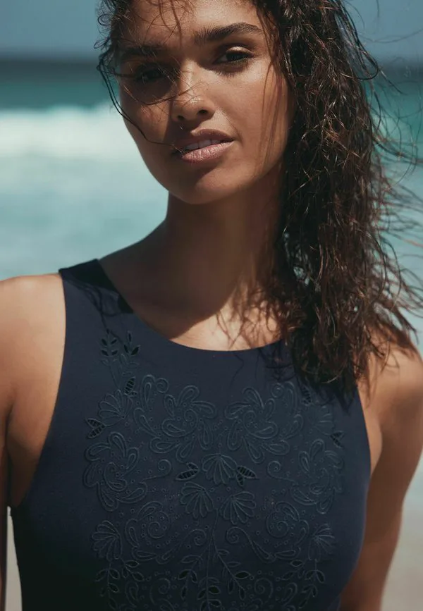 Купальник с высоким вырезом и эффектом утягивания живота Next, Navy Blue Broderie Cutwork — фото 3
