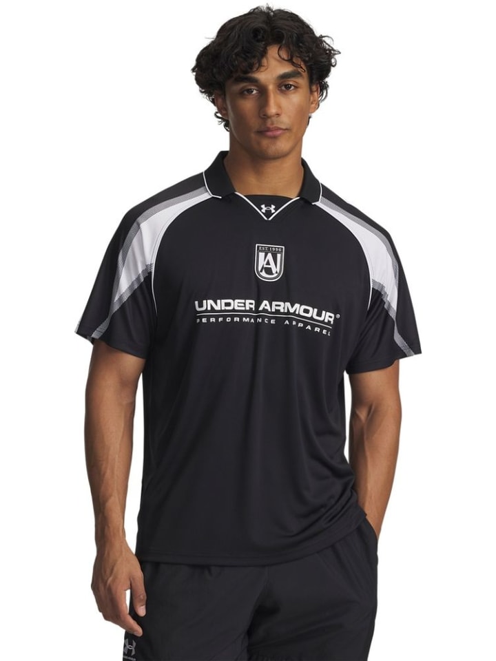 

Спортивная футболка 96 Terrace Jersey T-Shirt черного цвета Under Armour