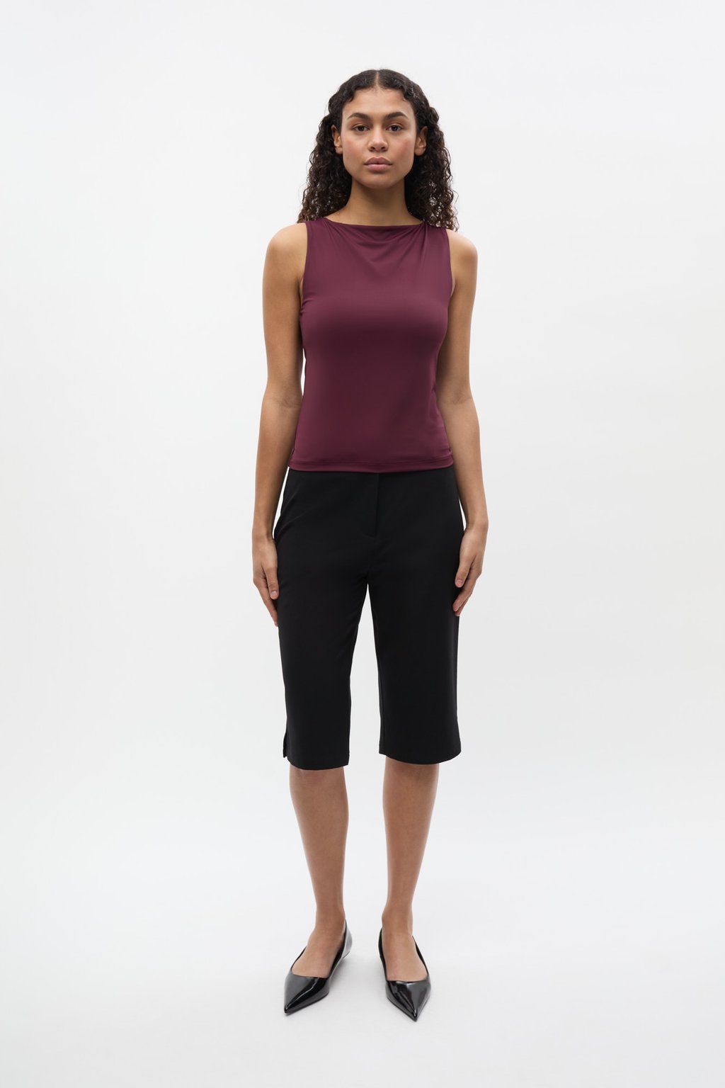 

Шорты KAFIR CAPRI PANTS - Trousers Envii, черный