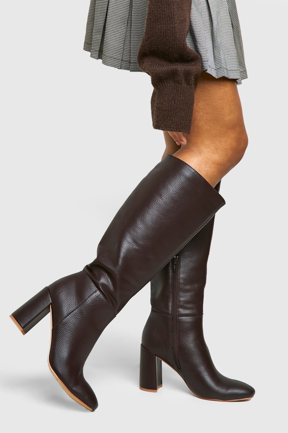 Сапоги текстурированные Boohoo на каблуке, шоколадный