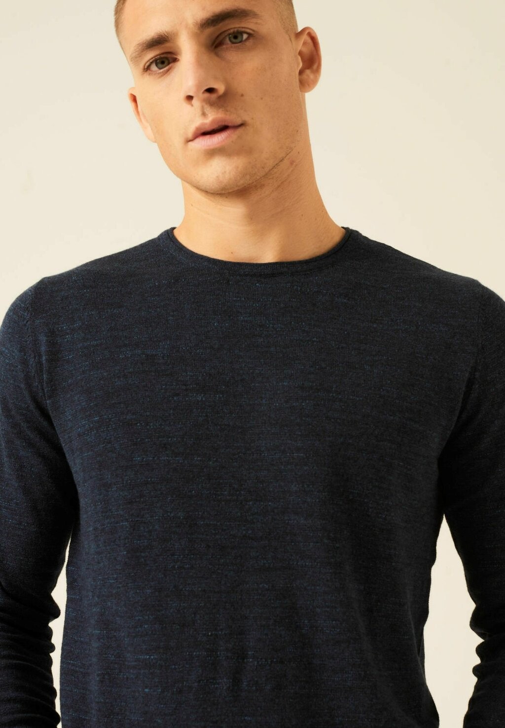 

Вязаный свитер Garcia, цвет mottled dark blue