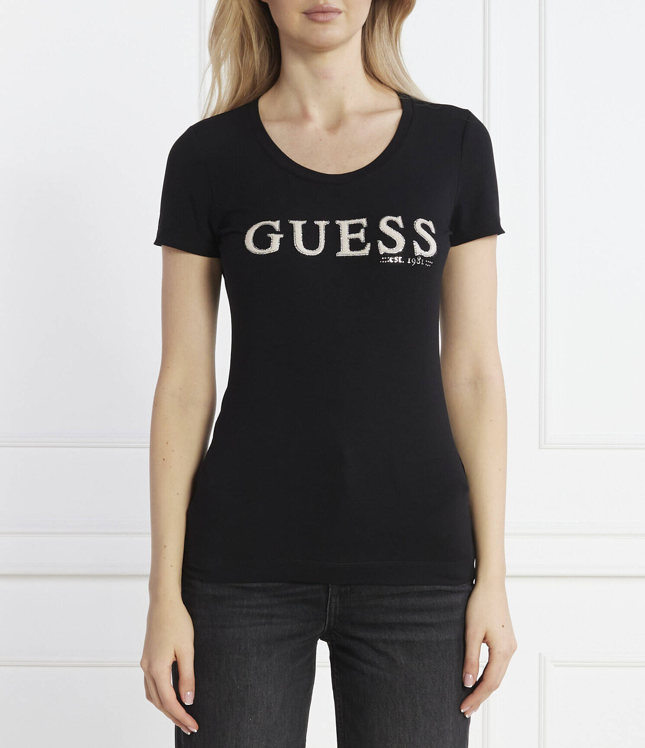 

Футболка GUESS Regular Fit, черный