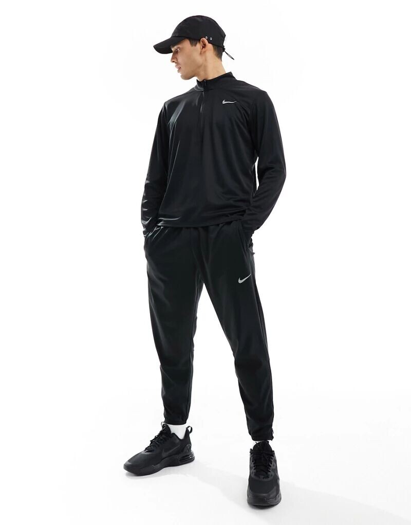 Черная беговая футболка с полумолнией Nike Dri-FIT Pacer — фото 4