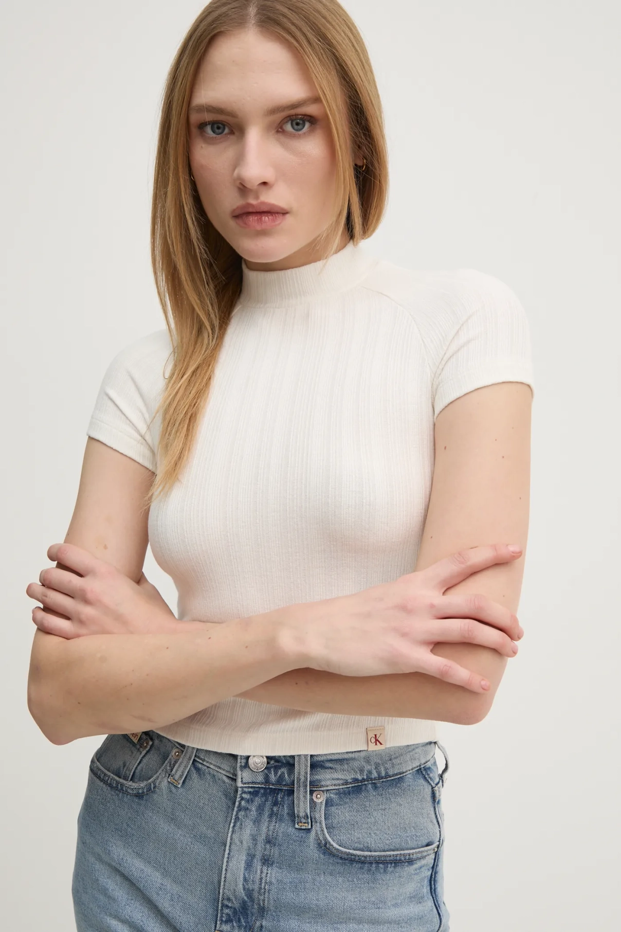 

Футболка Calvin Klein Jeans, бежевый