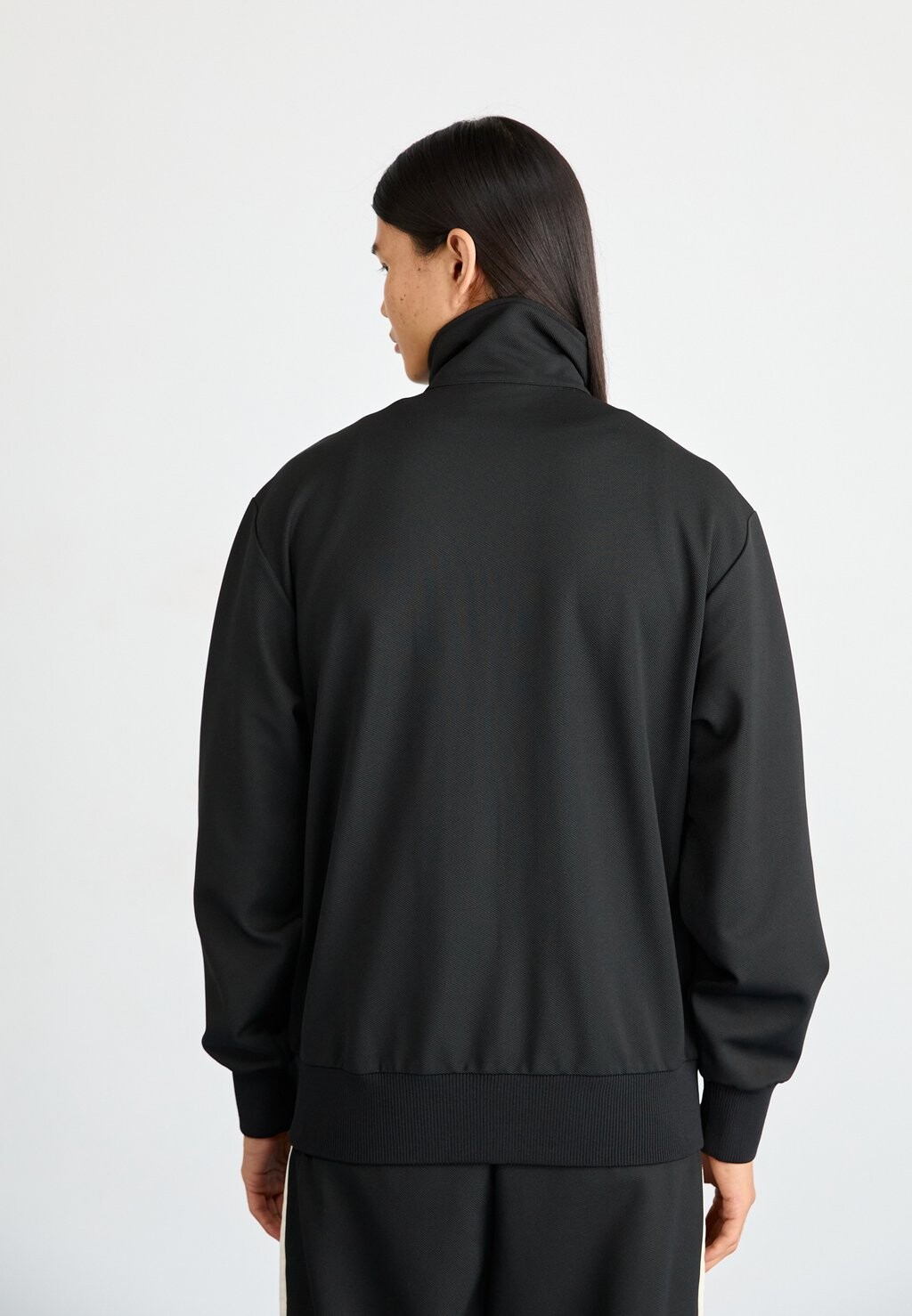

Тренировочная куртка adidas Originals, черный
