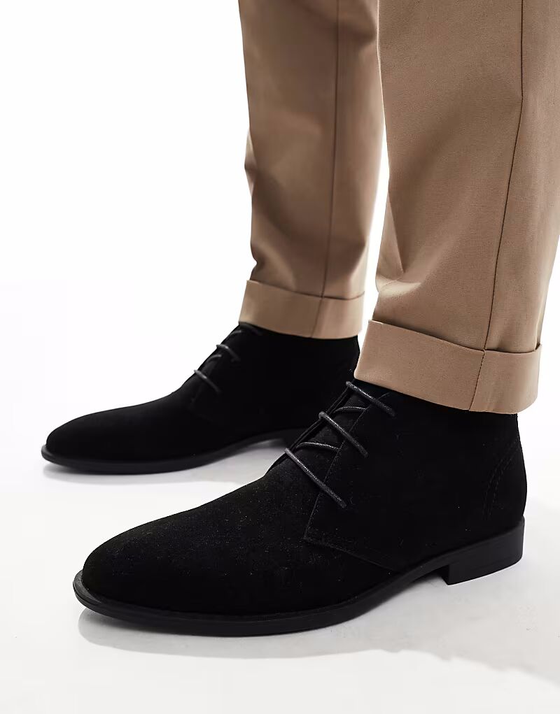

Ботинки чукка со шнуровкой ASOS DESIGN черного цвета