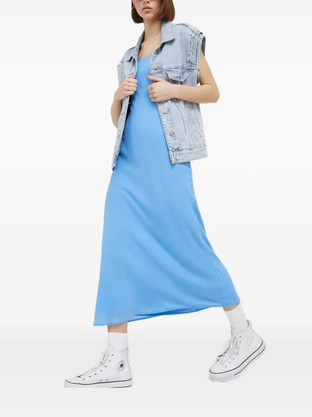 

Макси-платье с присборенными рукавами Abercrombie & Fitch, синий