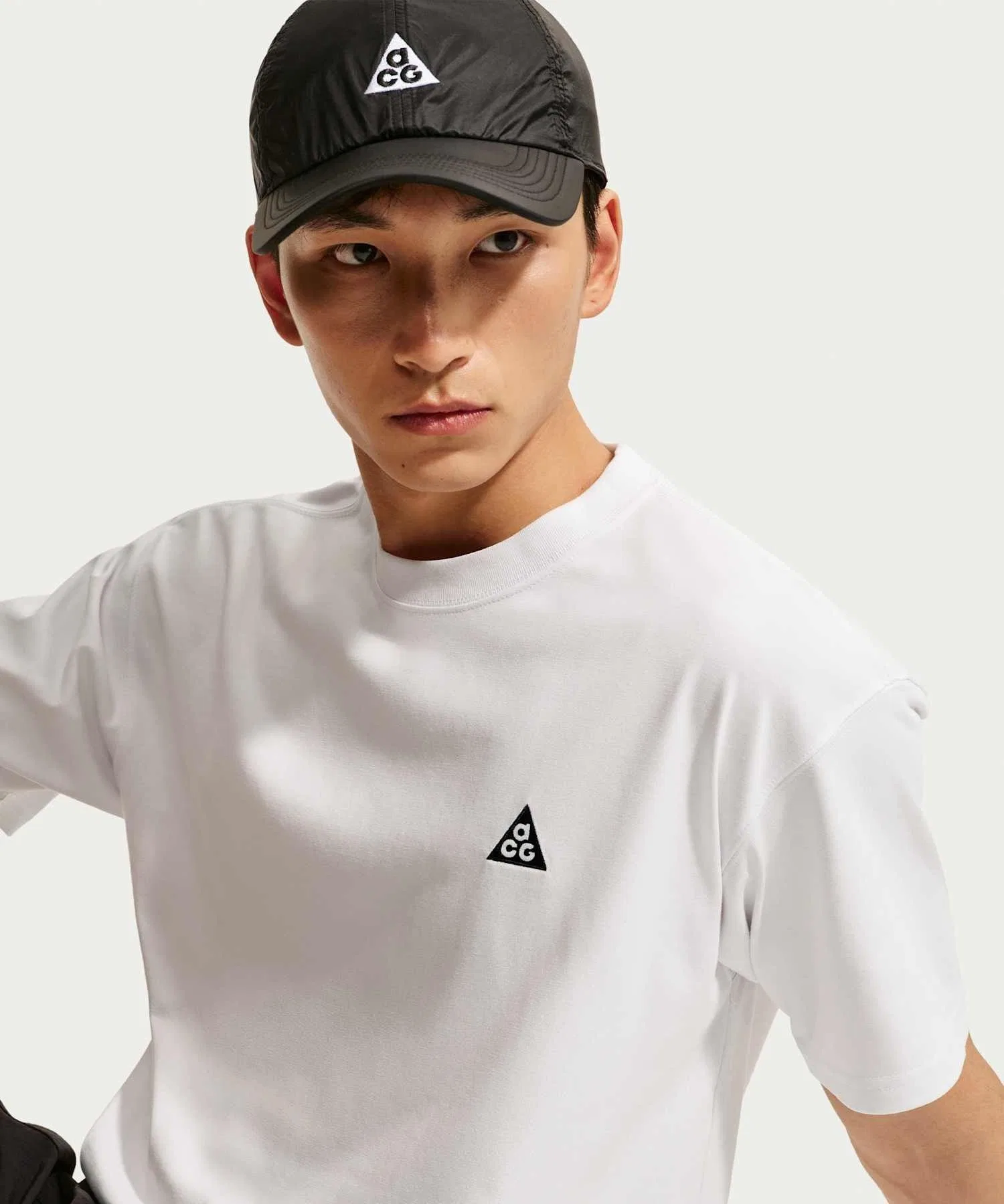 Мужская футболка Nike ACG Short-Sleeve T-Shirt DC5357-121 — фото 3