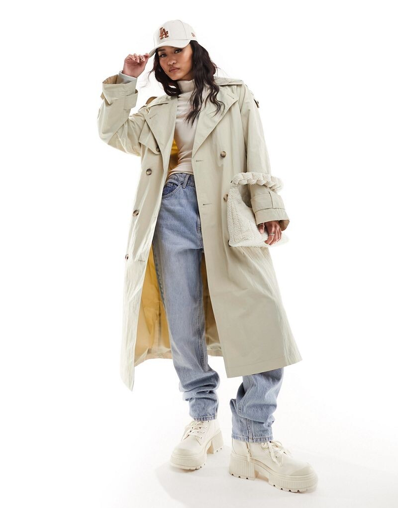 

Яркий тренч ASOS DESIGN с камнями