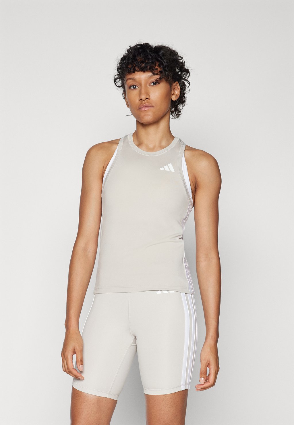 

Топ TRAIN ESSENTIALS 3 STRIPES WORKOUT Adidas Performance, бежевый