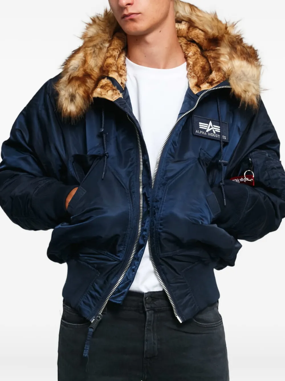 

Бомбер 45P с капюшоном и искусственным мехом Alpha Industries, синий