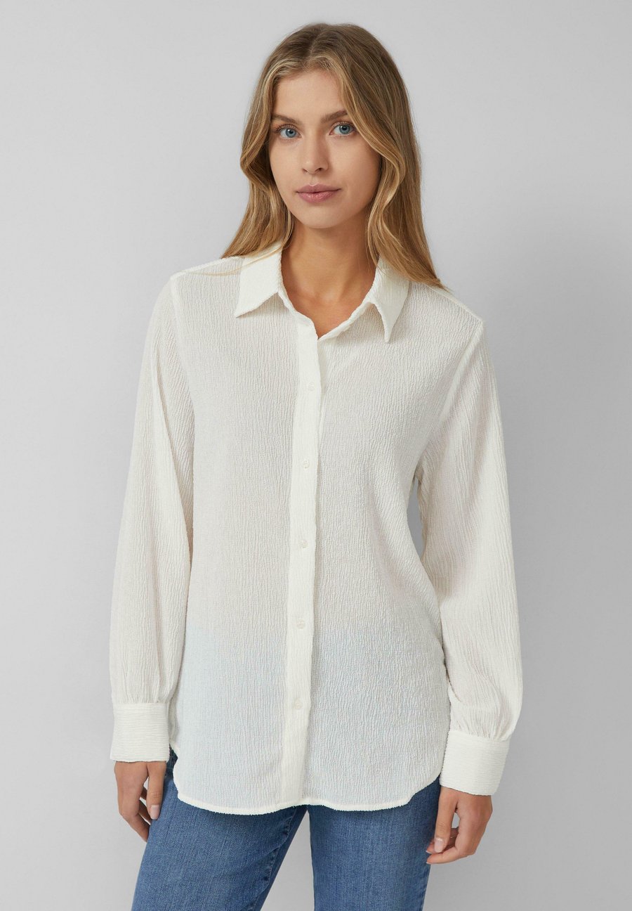 

Блуза s.Oliver STRUKTURIERTE MIT RAFFUNG AM RÜCKEN, Creme/Off-White