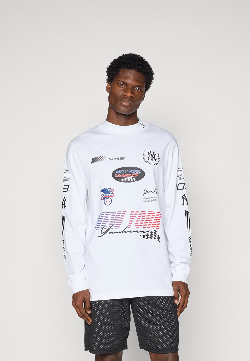 

Лонгслив MLB NEW YORK YANKEES RACING LONG SLEEVE TOP - Club wear New Era, белый