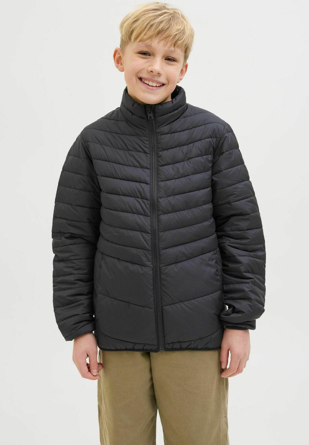 

Зимняя куртка STEPP Jack & Jones Junior, черный
