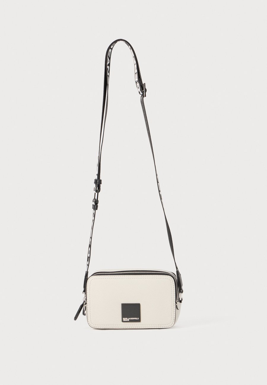 

Сумка кросс-боди Karl Lagerfeld Jeans BOX LOGO CAMERA, Moonstruck/Off-White
