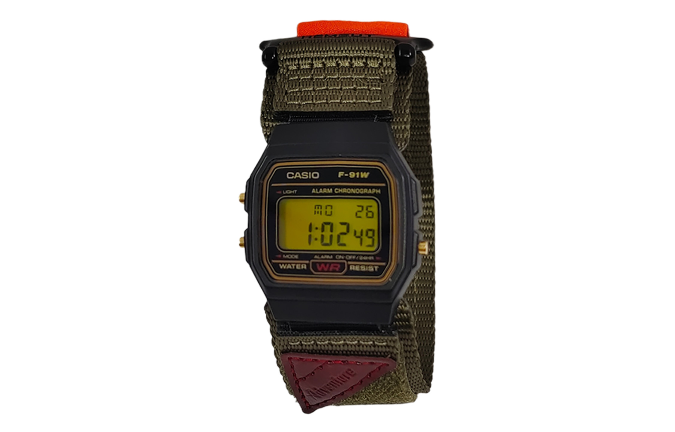 

CASIO Мужские часы Retrofit Series с кварцевым механизмом и нейлоновым ремешком, черный циферблат