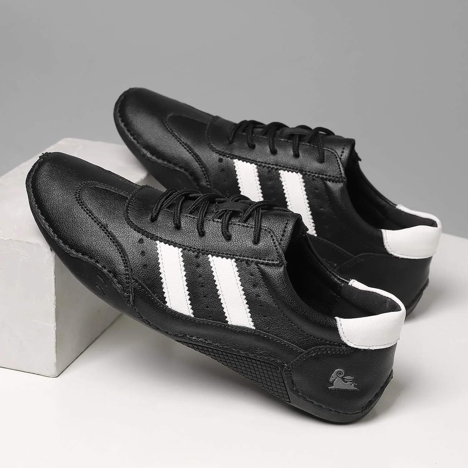 

Мужские низкие кроссовки Boxpopla с шнуровкой, белые и черные, противоскользящие, кожаные, ретро стиль, легкие, спортивные, для ходьбы и бега, черный