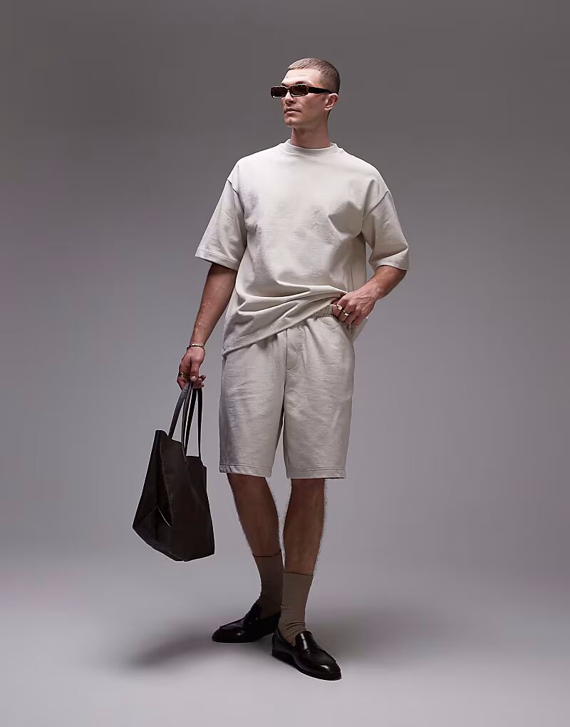 

Topman - свободные шорты из льняной смеси в цвете бежевый камень