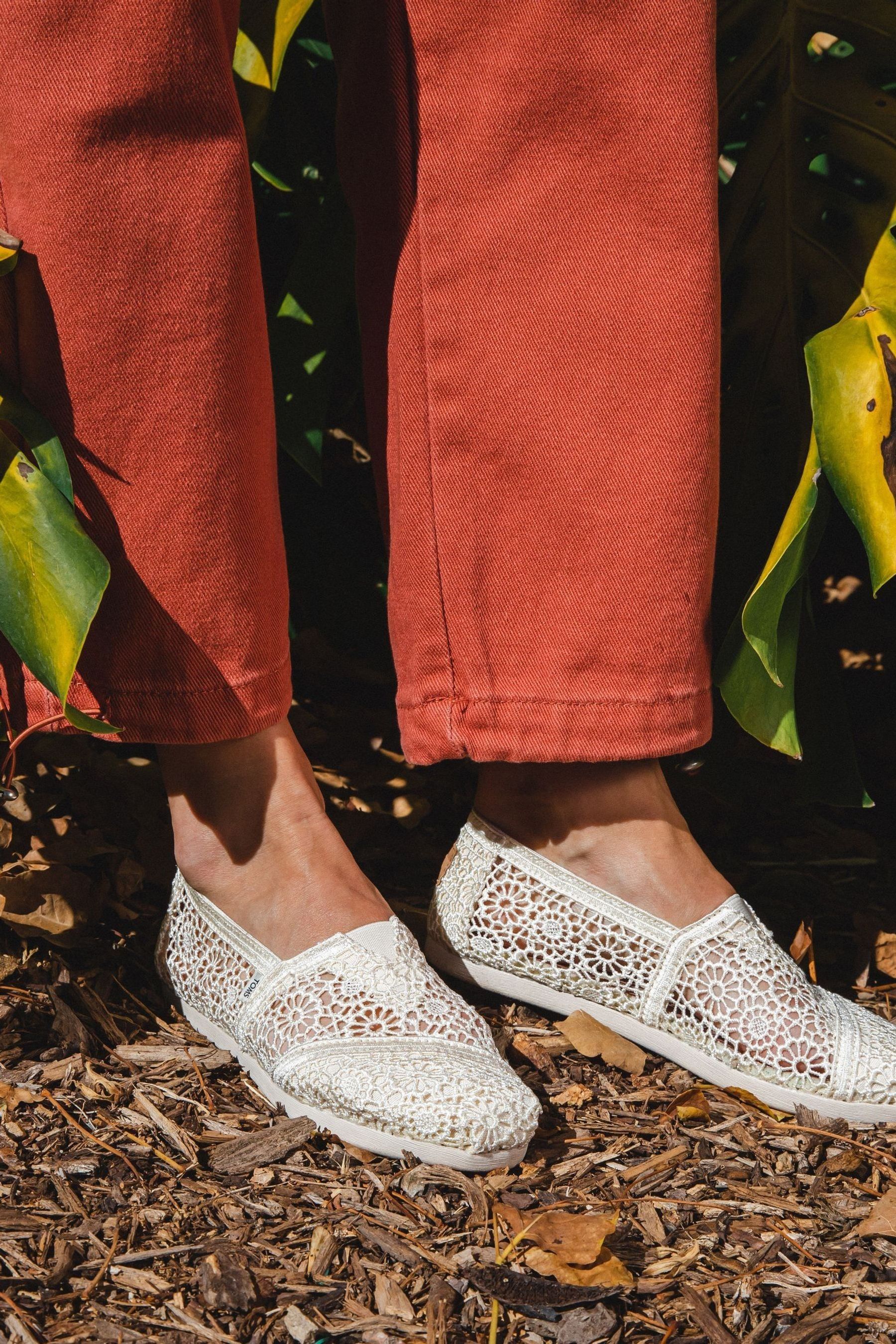 Марокканские туфли Alpargata 30 связанные крючком Toms