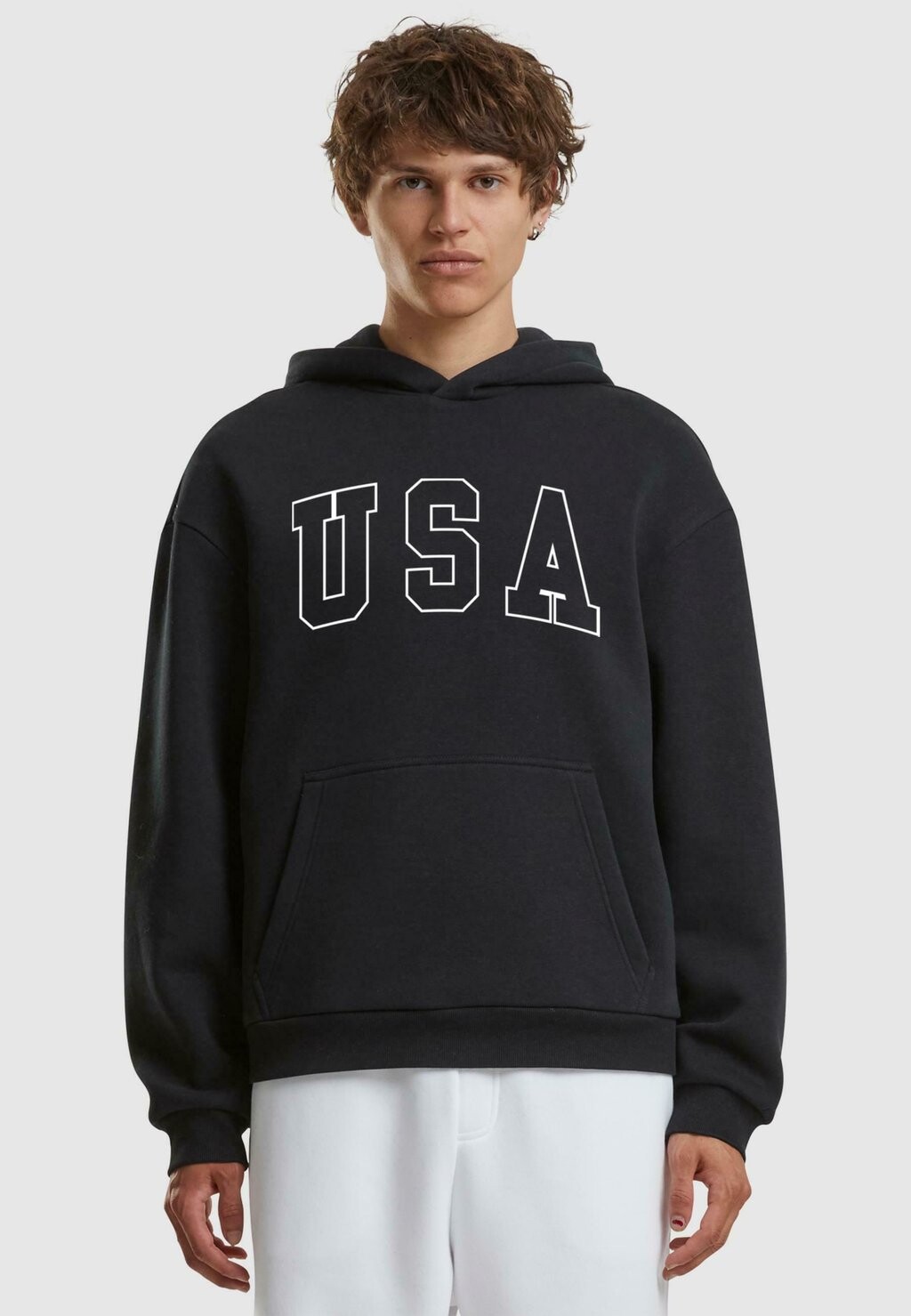 

Толстовка с капюшоном USA FLUFFY HOODY Mister Tee, черный