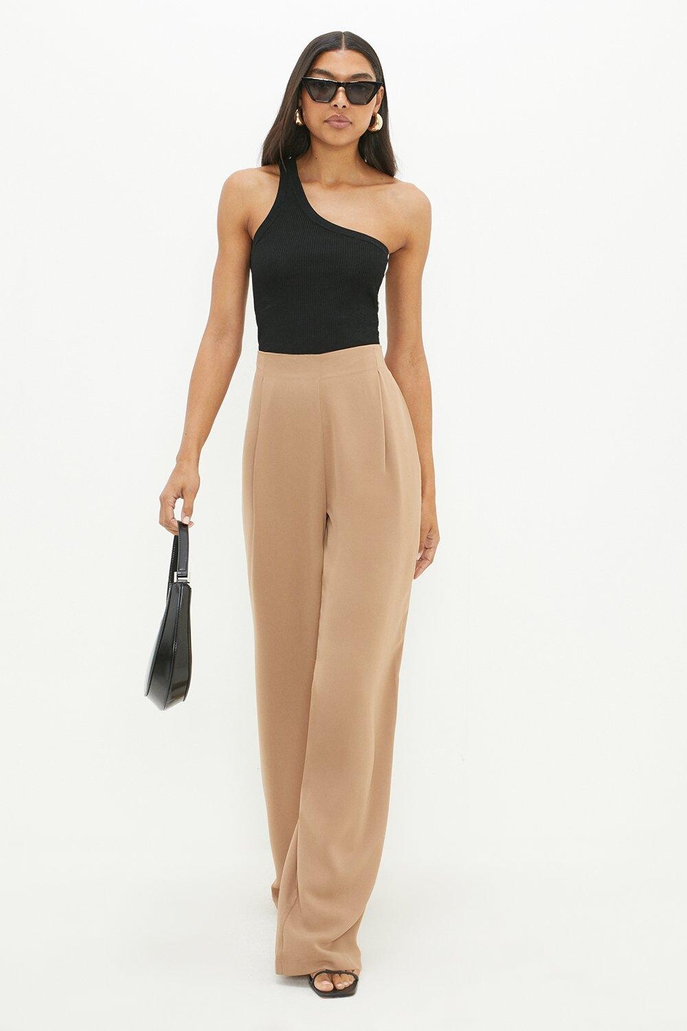 

Высокие широкие брюки на подтяжках Dorothy Perkins, бежевый
