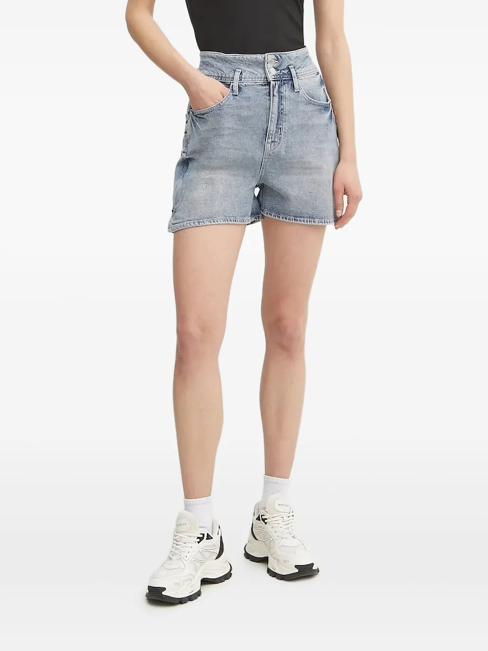 

Короткие джинсовые шорты с нашивкой-логотипом Armani Exchange, синий