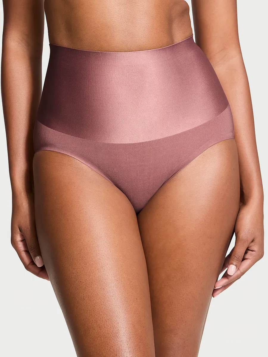 

Разглаживающие трусики с мерцающим эффектом Body By Victoria, цвет Vintage Rose