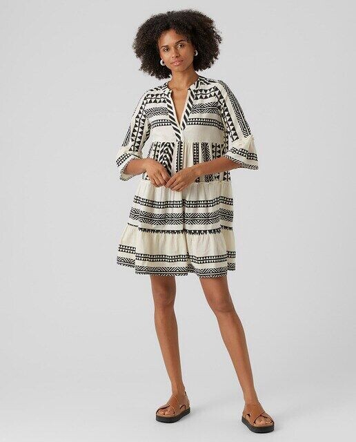 

Короткое платье из 100% органического хлопка Vero Moda, белый